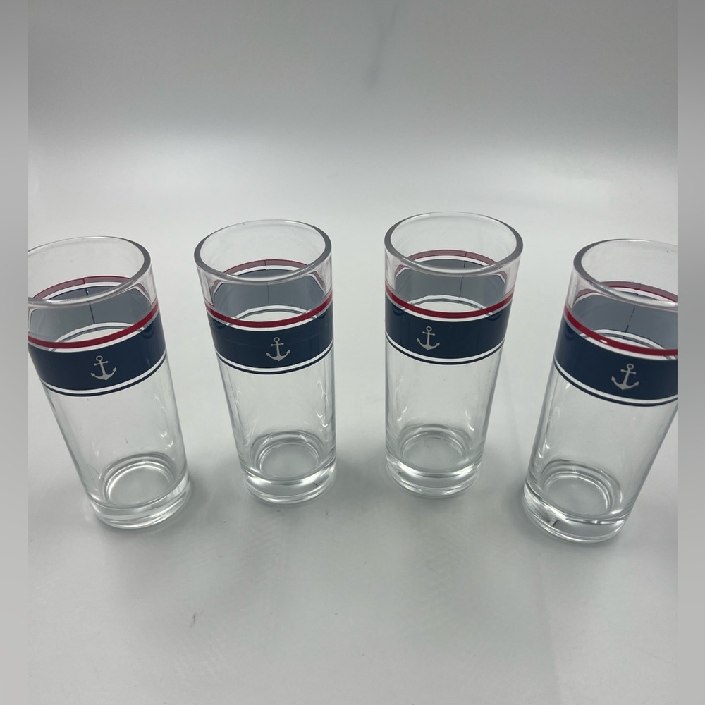 Anchor Hocking Glasses X 4 With Anchor